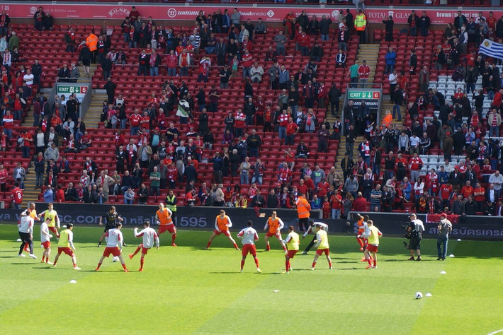 0-2大冷门！14亿豪门主场轰然倒下 5轮1胜