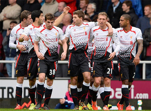 2021全锦赛获亚军！陈梦樊振东赛场携手，双向奔赴情谊令人动容