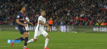 邮报：水晶宫和富勒姆关注沃特福德边锋瓦塔，标价约2000万镑